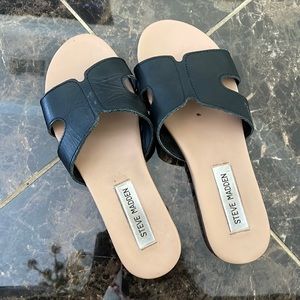 Steve Madden size 6 sandals black
